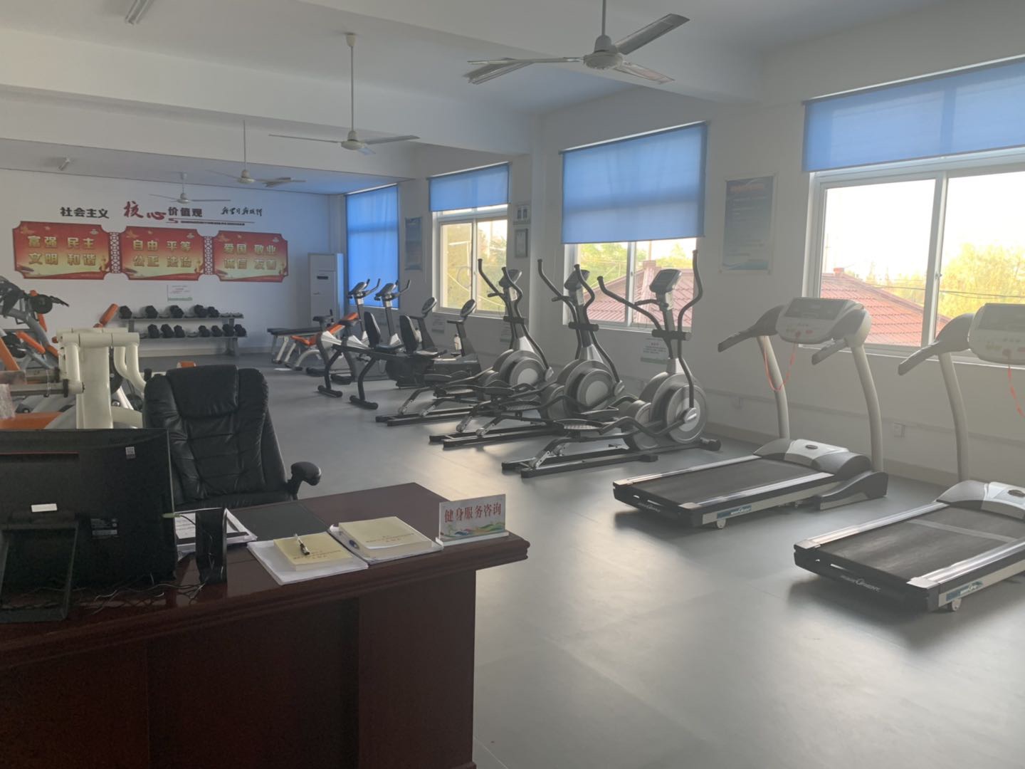 新村鄉(xiāng)百姓健身房