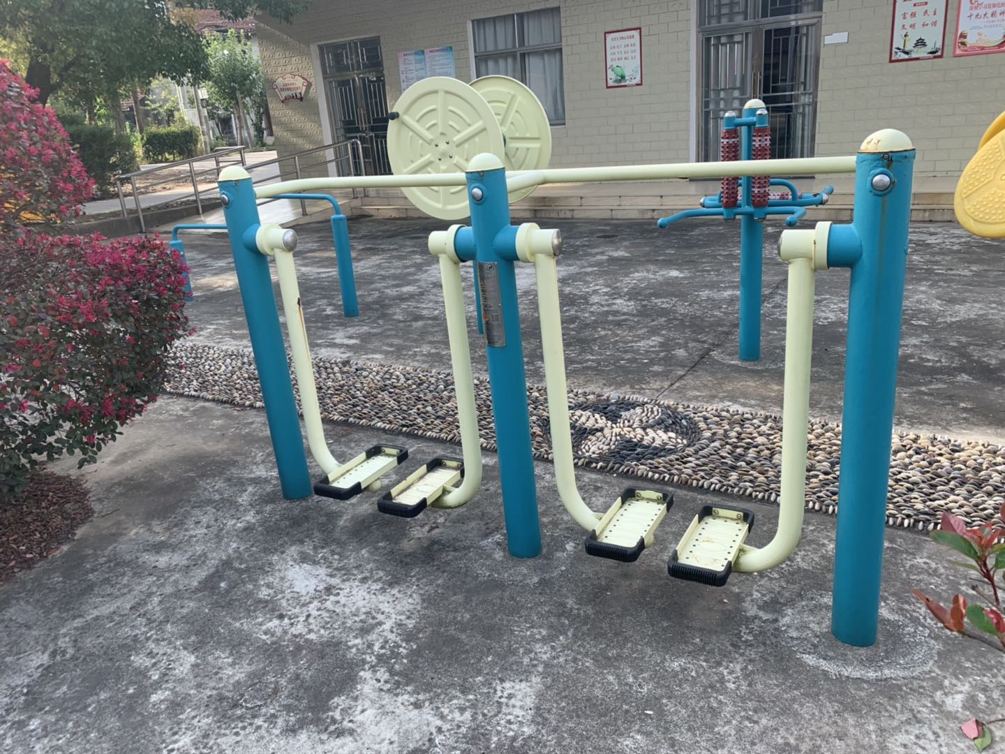 雙位太空漫步機(jī)