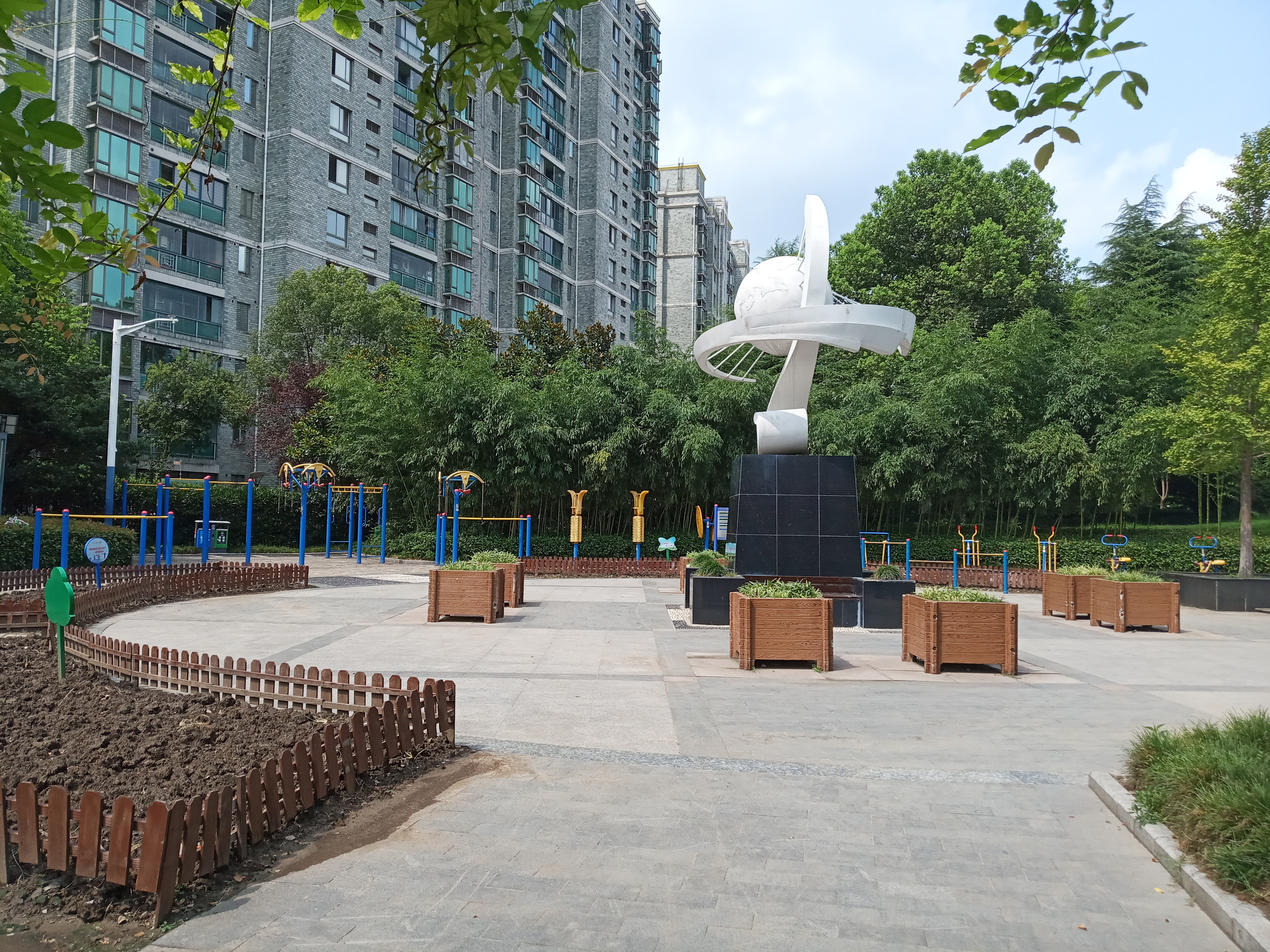 古美科普公園居委健身苑點1