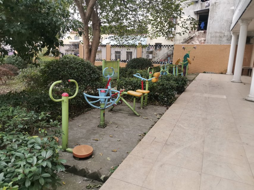 三林鎮(zhèn)胡巷村村民活動(dòng)中心健身點(diǎn)