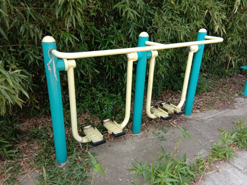 雙位太空漫步機(jī)