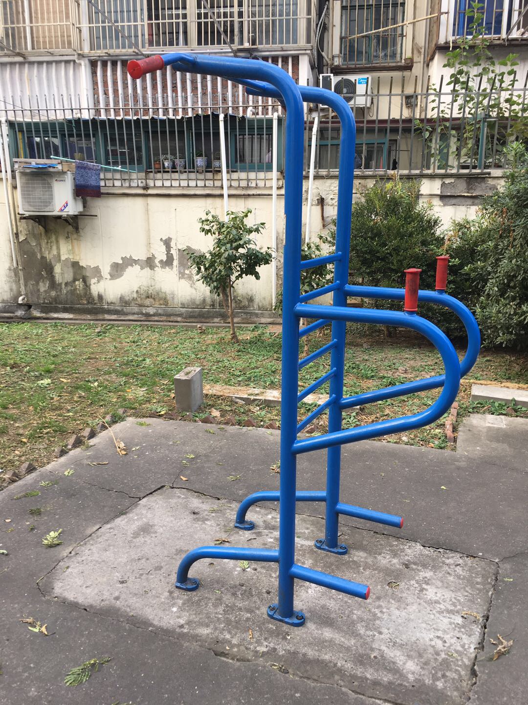 多功能訓(xùn)練器