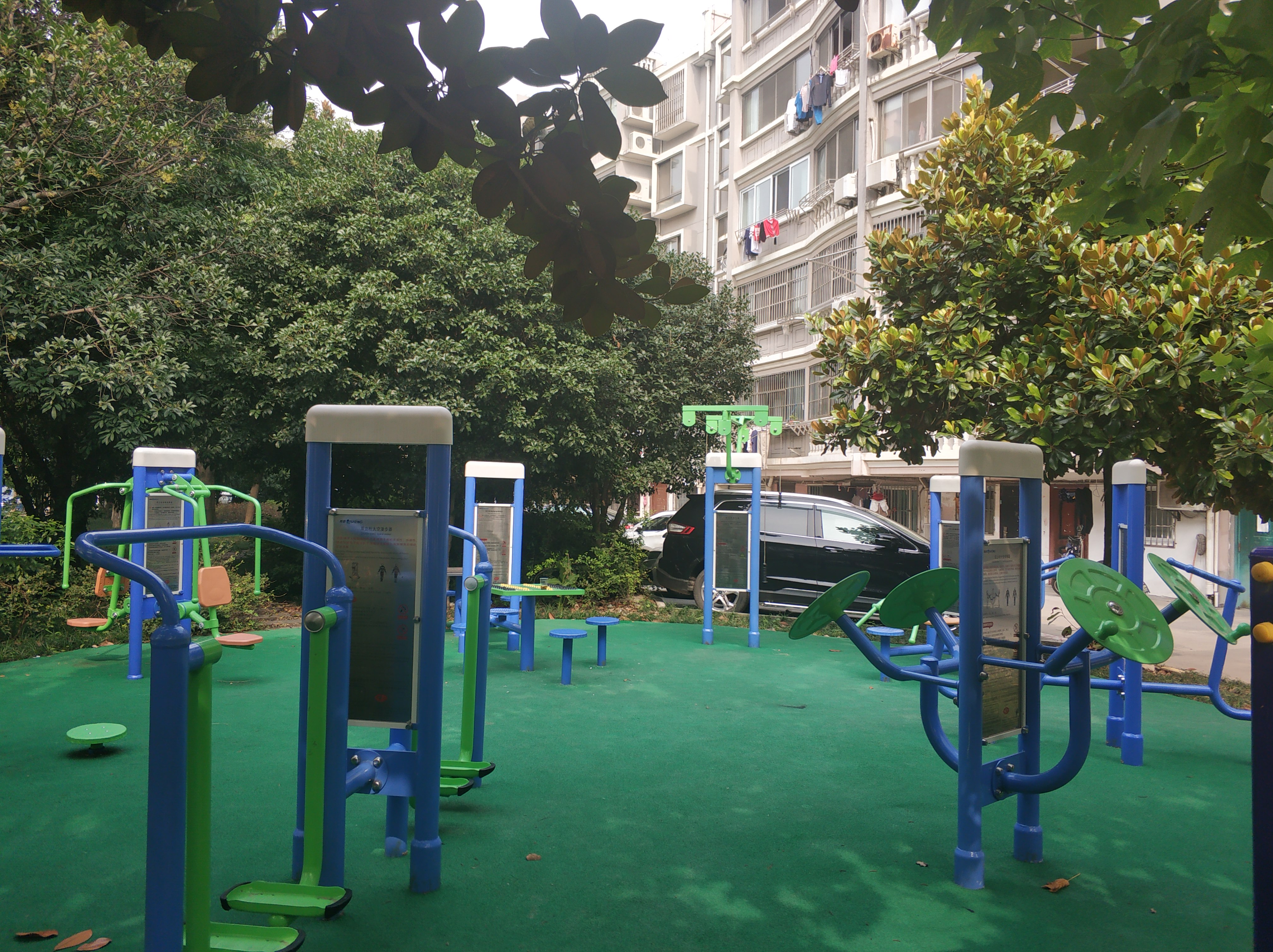 青安社區(qū)健身點1