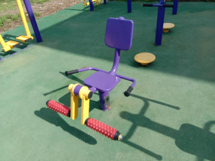 膝關節(jié)訓練器