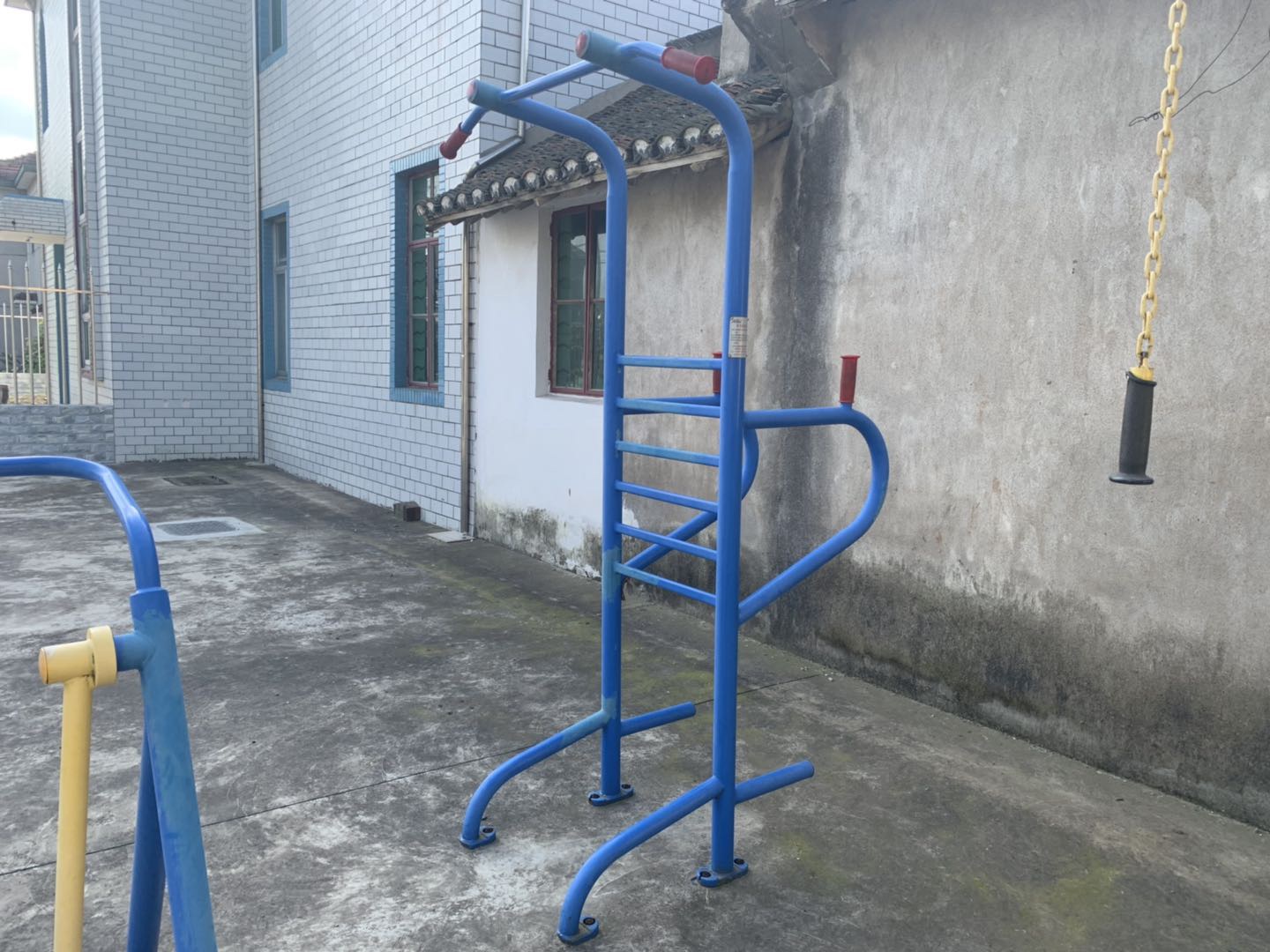 多功能訓(xùn)練器