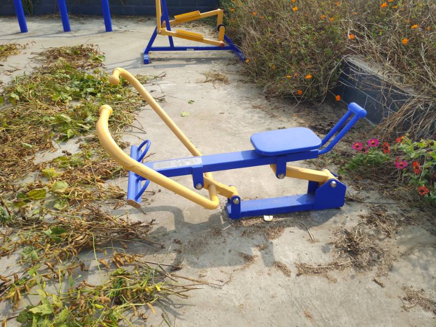 腹背屈伸訓練器