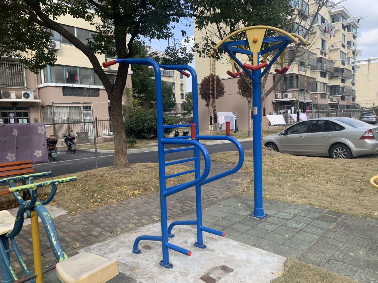 多功能訓(xùn)練器