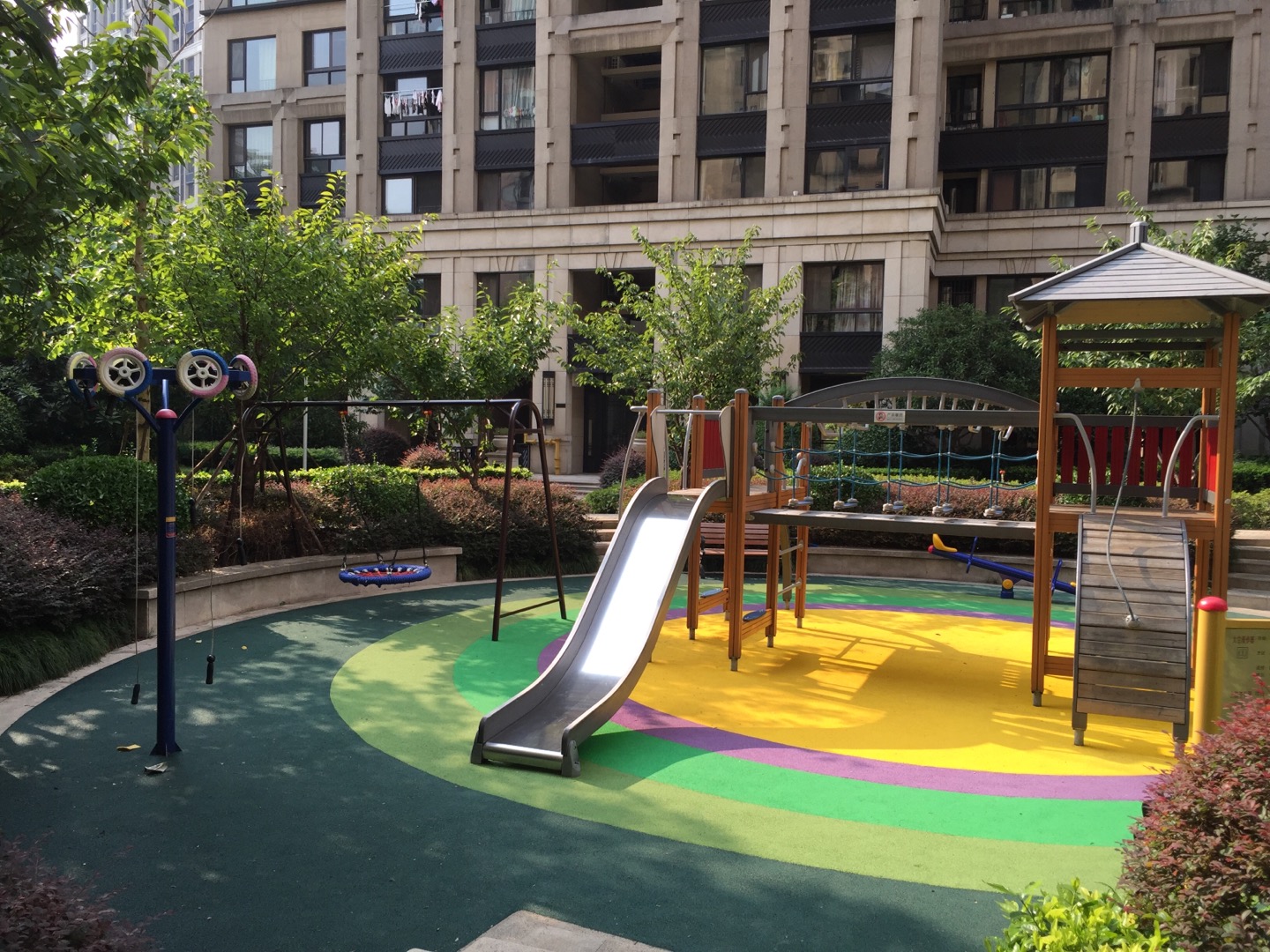 南翔鎮(zhèn)留云社區(qū)居委會陳翔公路1588弄健身點