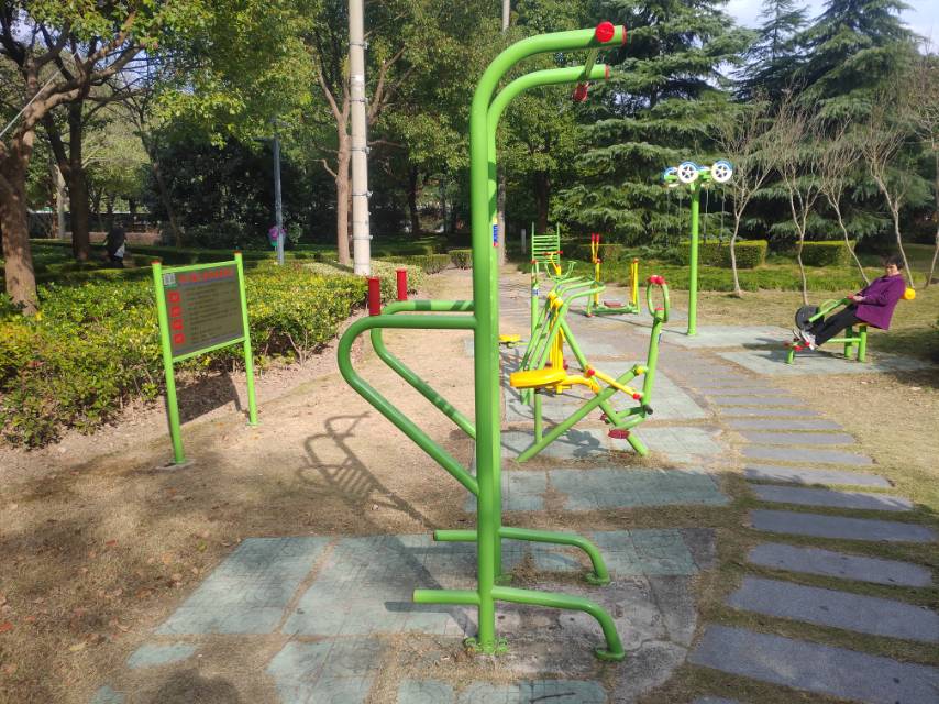 多功能訓(xùn)練器