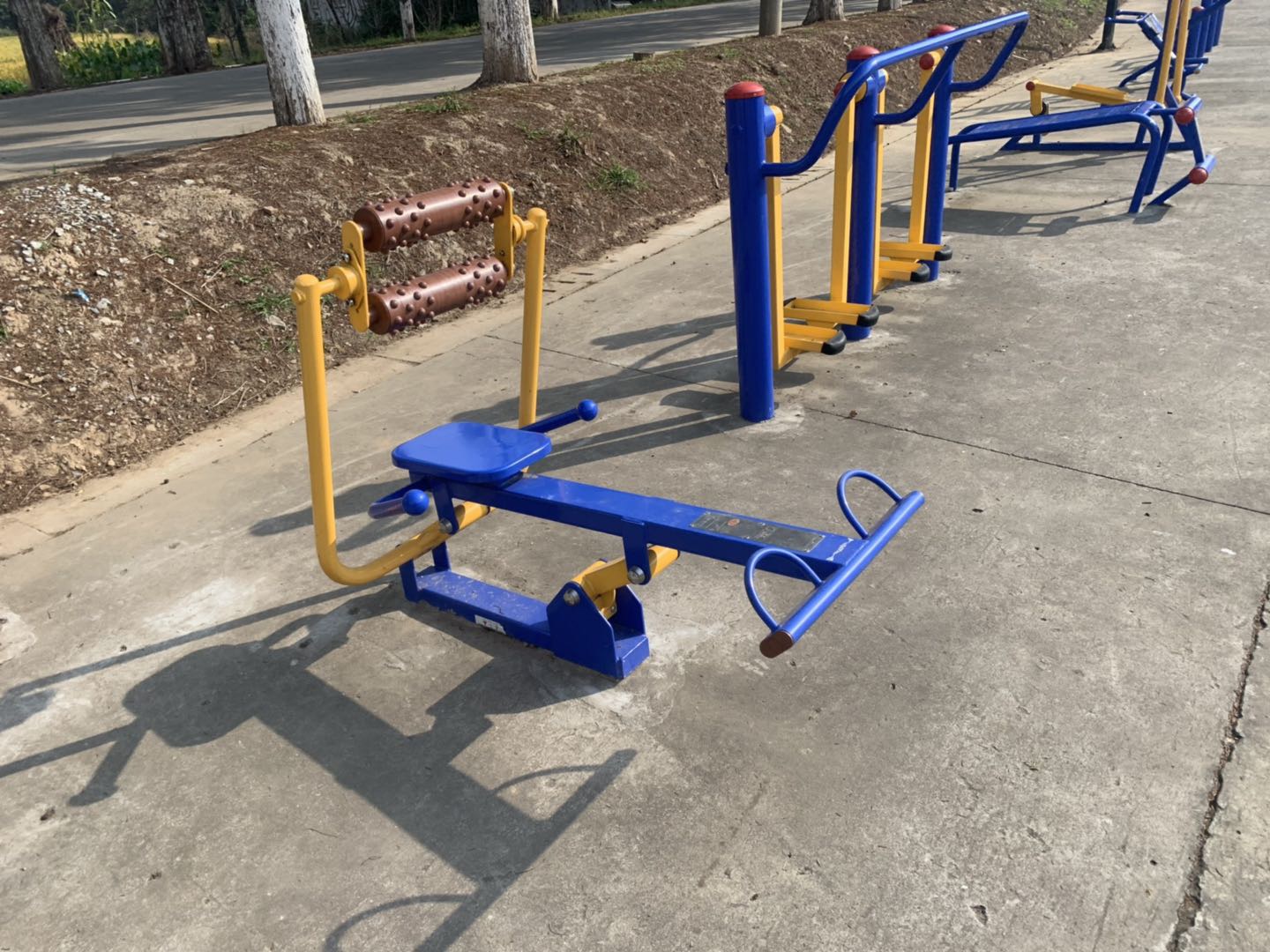 腹背屈伸訓練器