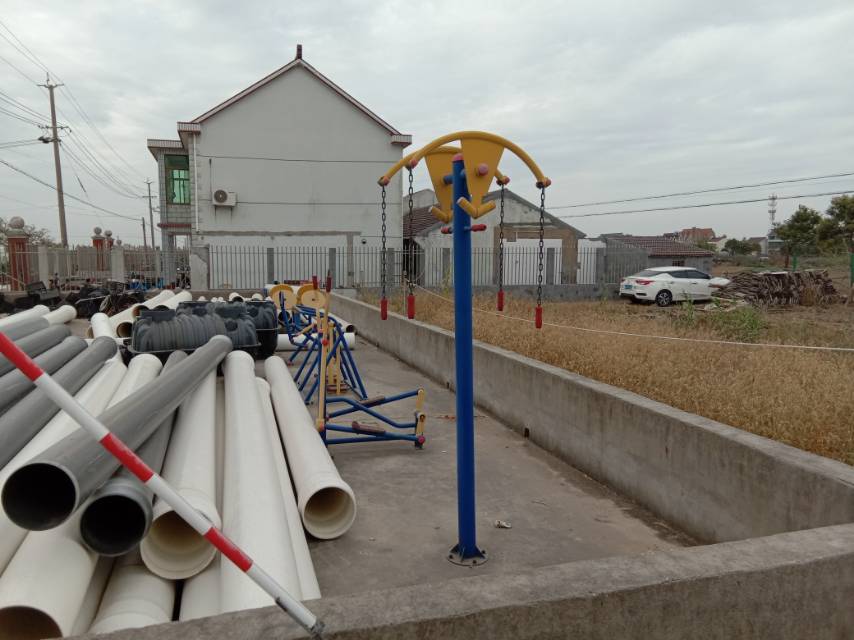 義泓村8組431號東健身路徑