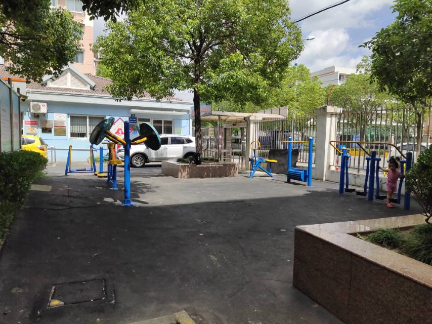 嘉宏社區(qū)420弄健身點(diǎn)