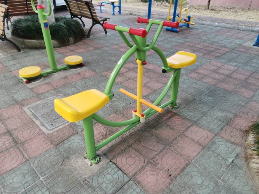 下肢康復(fù)器