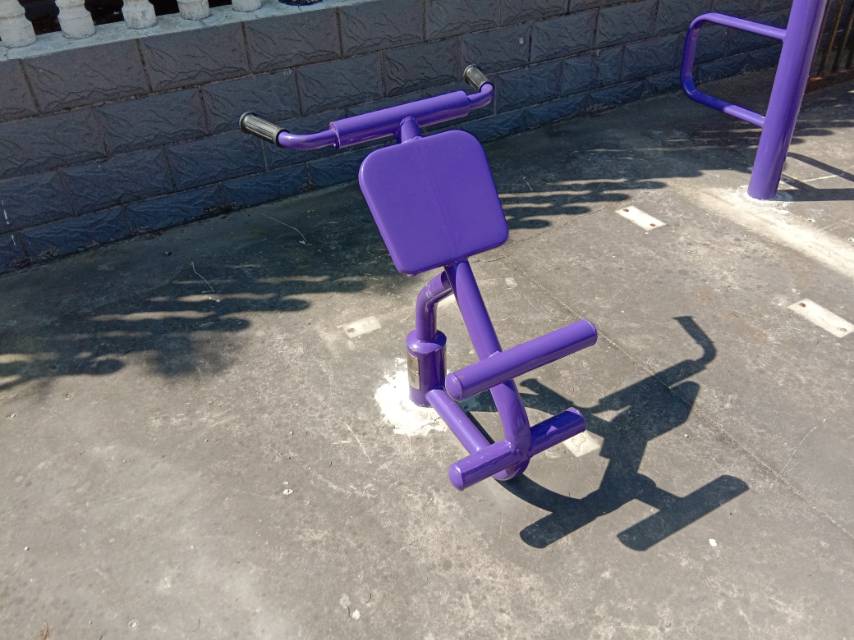 背肌訓(xùn)練器