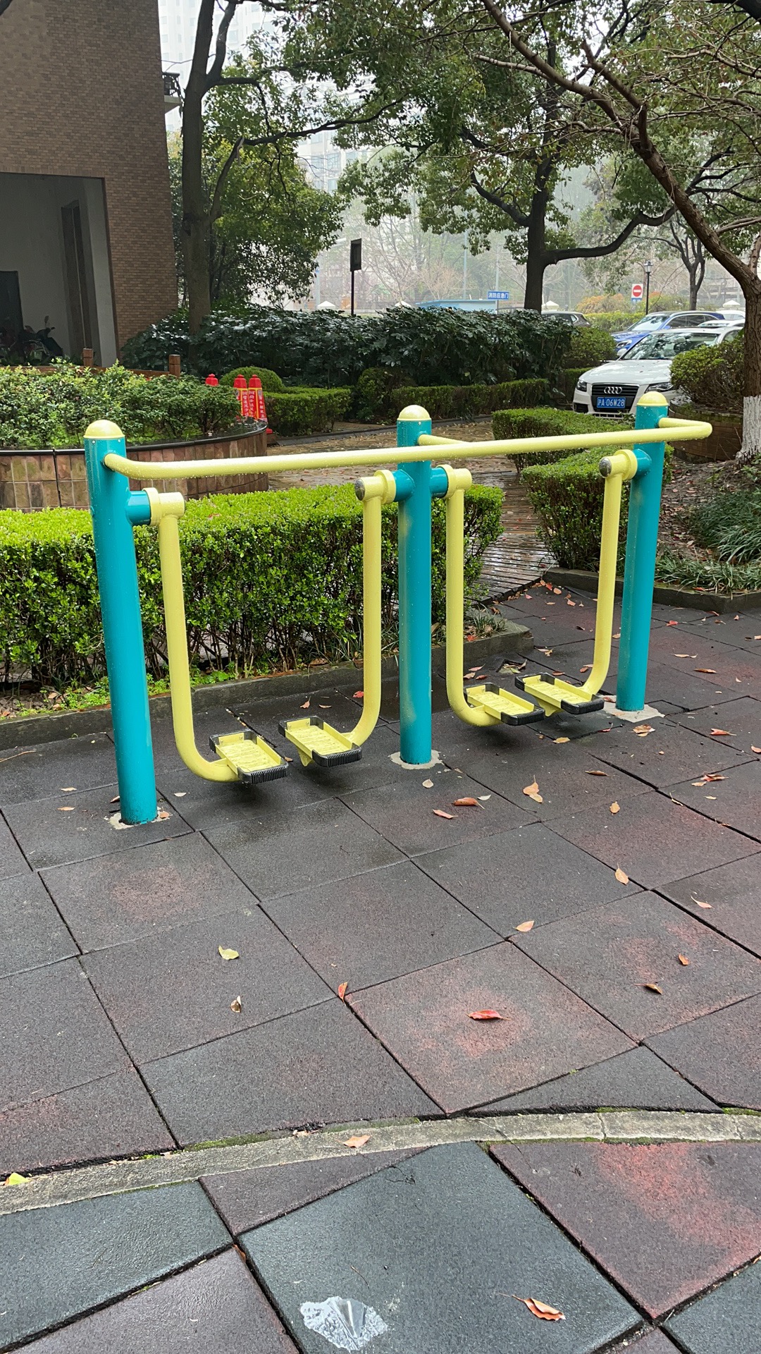 二位智能太空漫步機(jī)