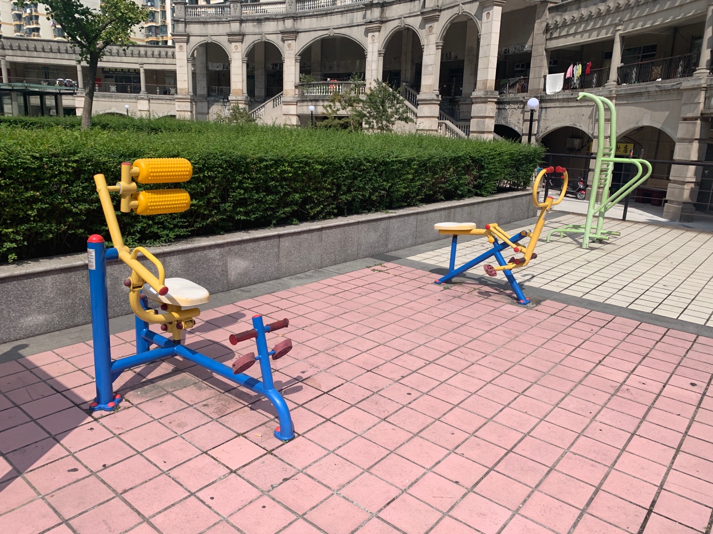 珠江新城羅馬廣場(chǎng)健身點(diǎn)