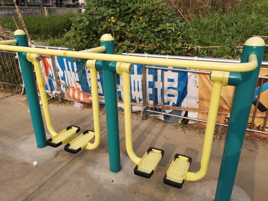 雙位太空漫步機