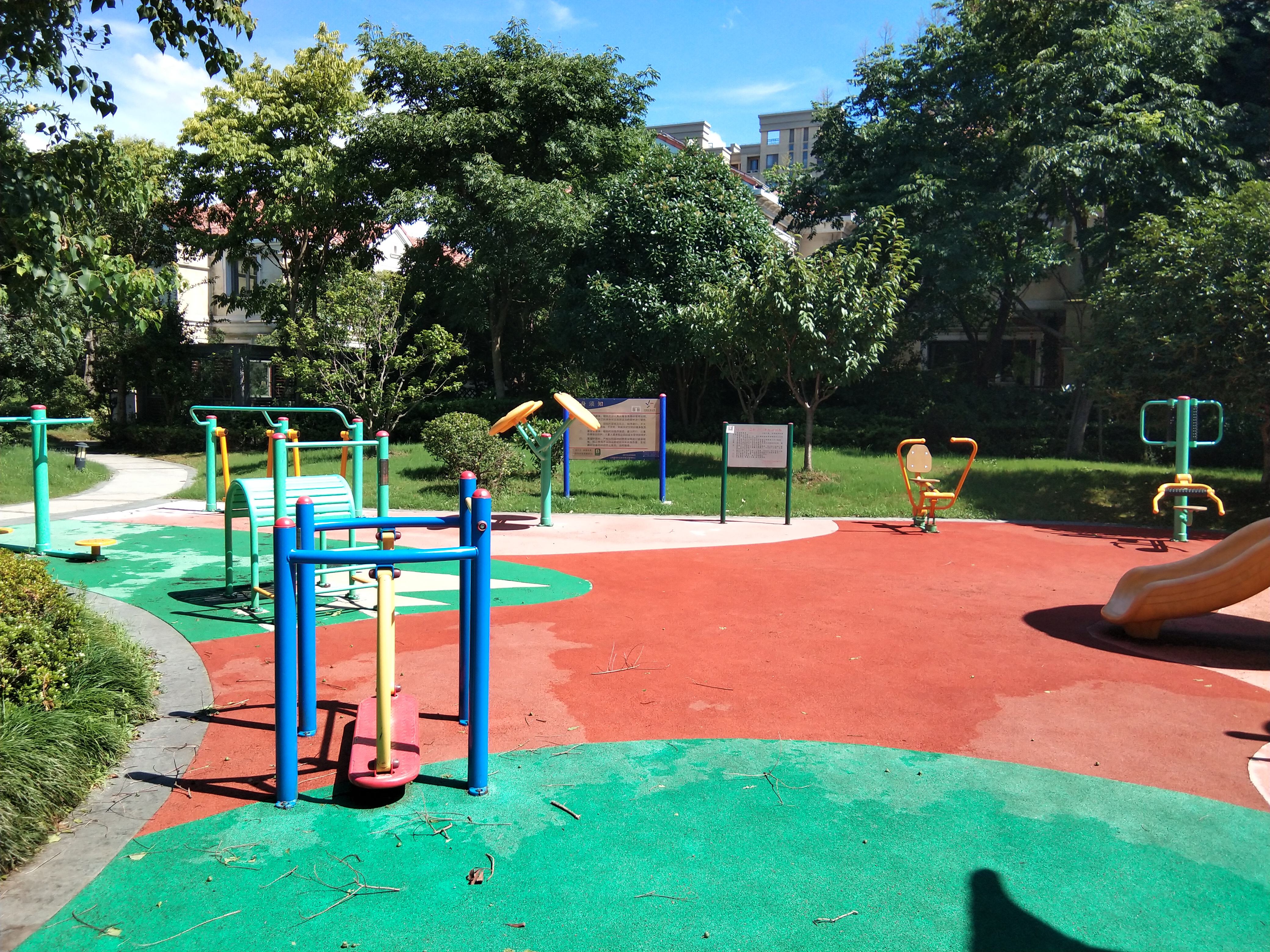 茉莉名邸居委B健身苑點(diǎn)