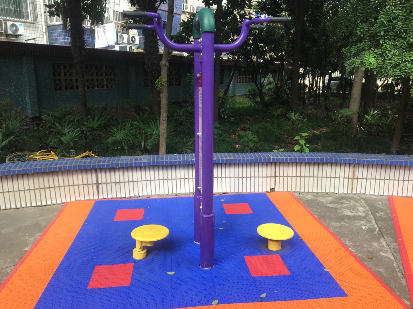 雙位轉(zhuǎn)腰器