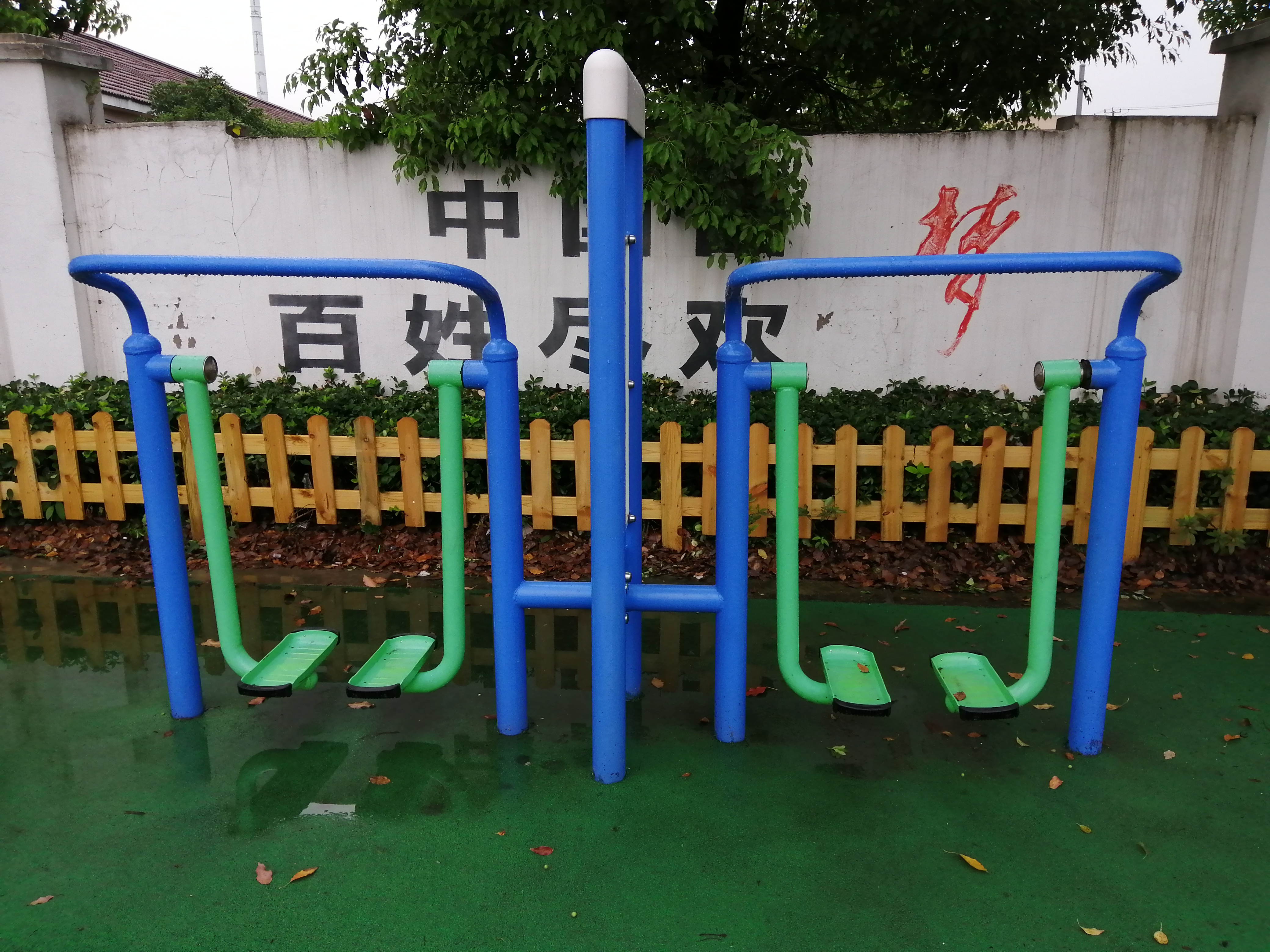 雙位太空漫步機