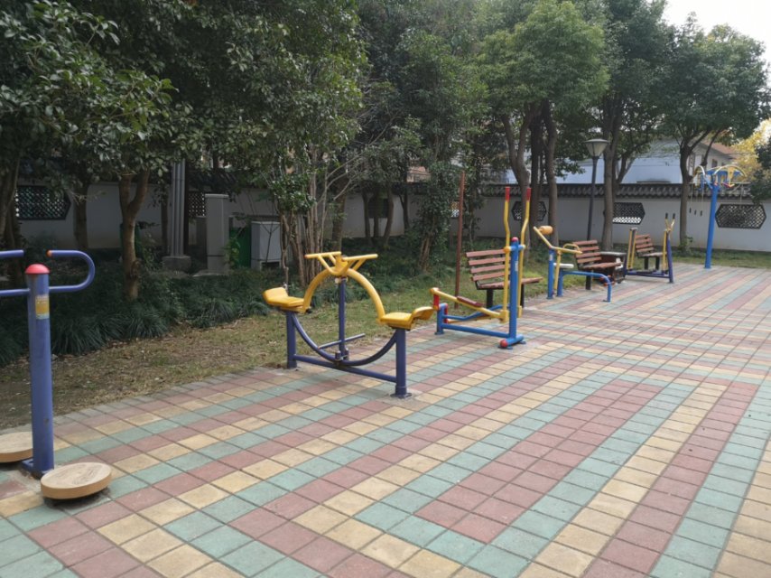 丹桂路居委健身苑點