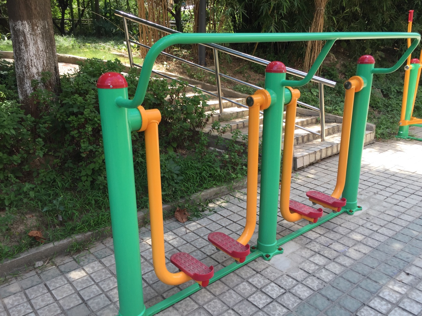 兩聯(lián)漫步機(jī)