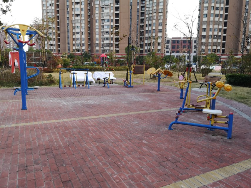 孫耀路居委健身苑點