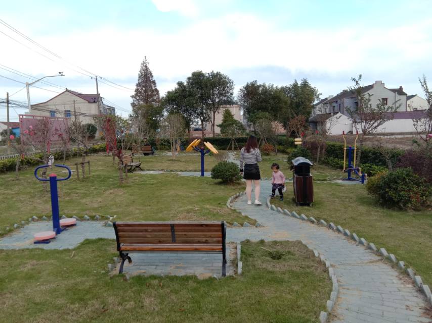 營前村1隊陳家宅4號前健身路徑