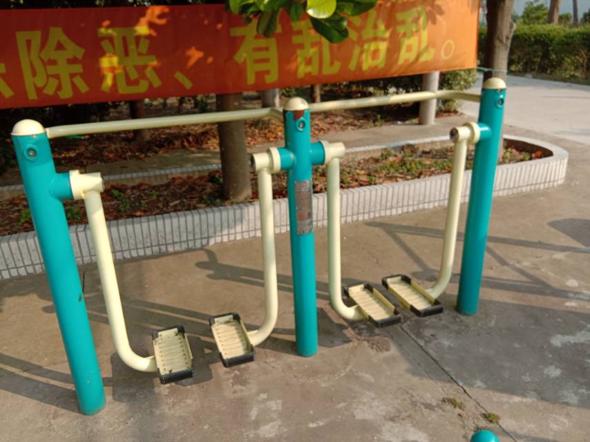 雙位太空漫步機(jī)