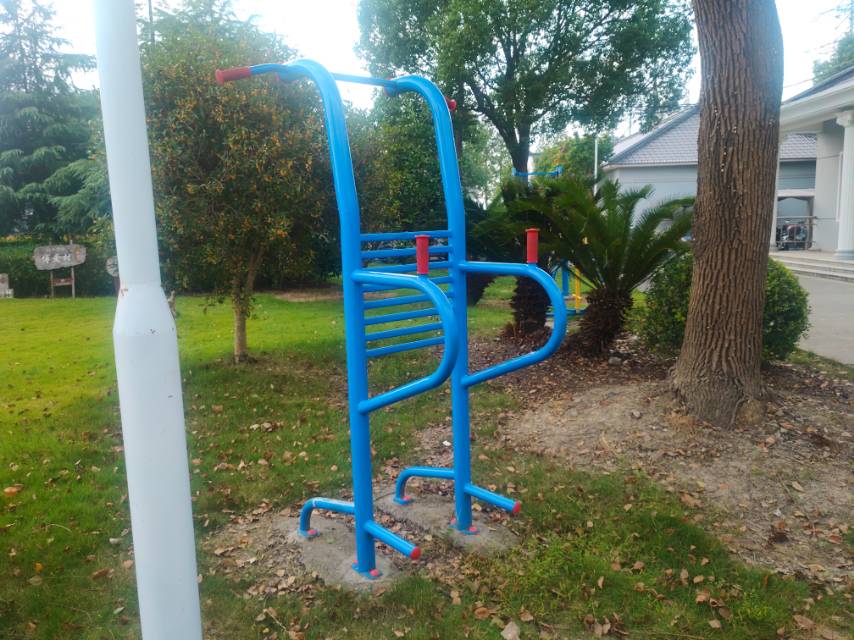 多功能訓(xùn)練器