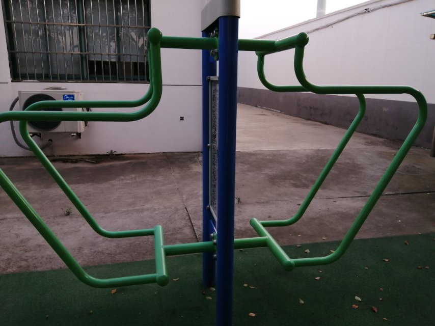 雙立柱曲臂訓練器