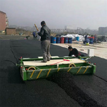 自動(dòng)塑膠跑道攤鋪機(jī) 無(wú)極調(diào)速塑膠跑道鋪設(shè)機(jī) 操場(chǎng)鋪裝機(jī)價(jià)格