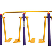 生產(chǎn)廠家供應(yīng)冠源 室外健身器材，戶外健身路徑，小區(qū)廣場器材，質(zhì)量保證，售后服務(wù)周到，西安市區(qū)可上門送貨安裝