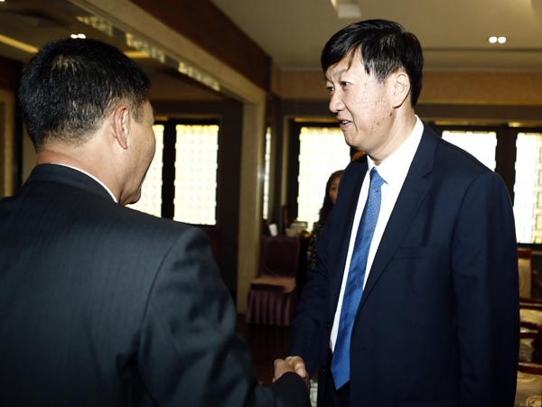 運(yùn)動(dòng)場(chǎng)